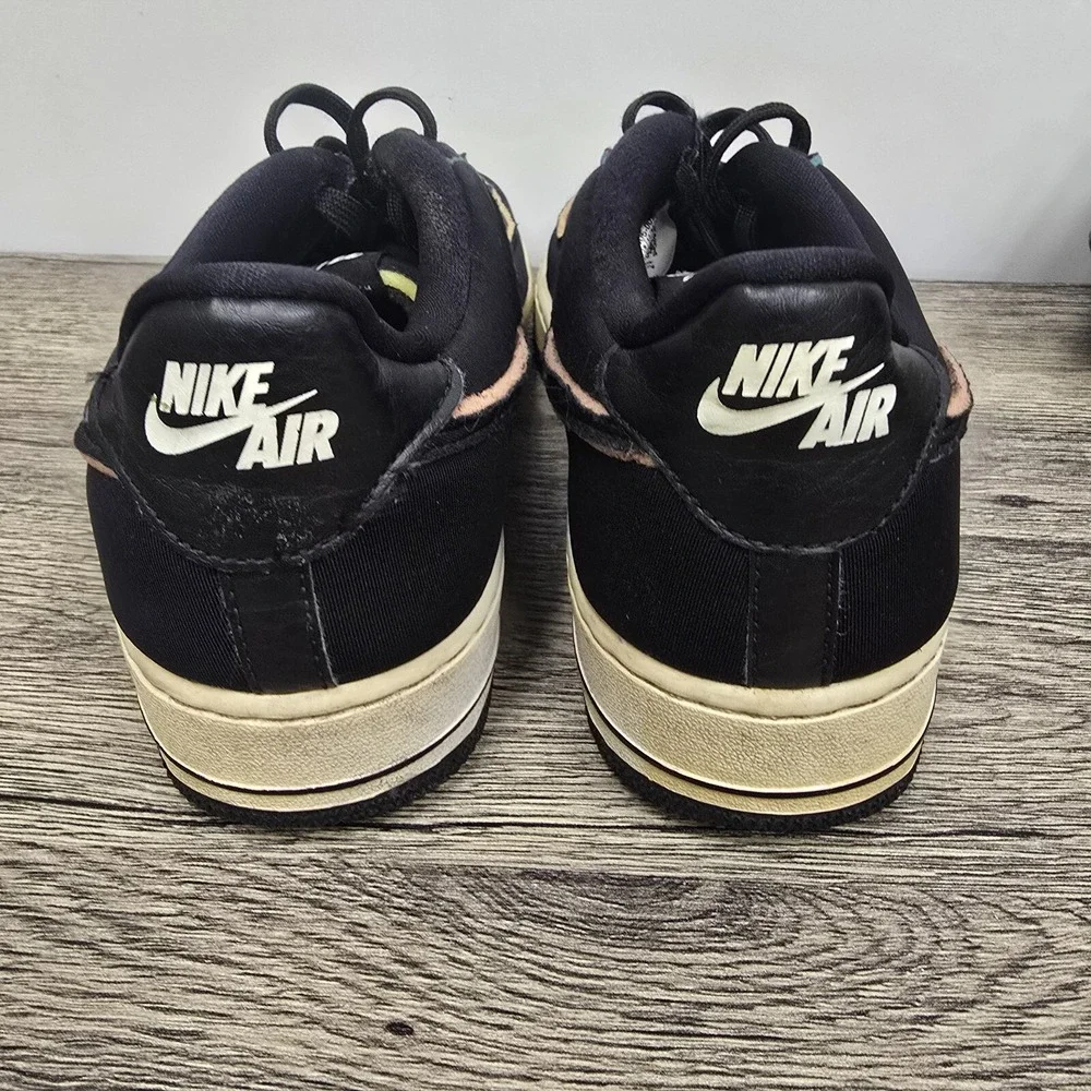 NIKE AIR FORCE‎ 1 LV8 GS 'OUTLINE' Black/Pink-Barely Volt CD7406-001 Size 7Y